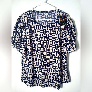 NWT Geometric Print Puff Sleeve Blouse | Modern Retro Chic ✨